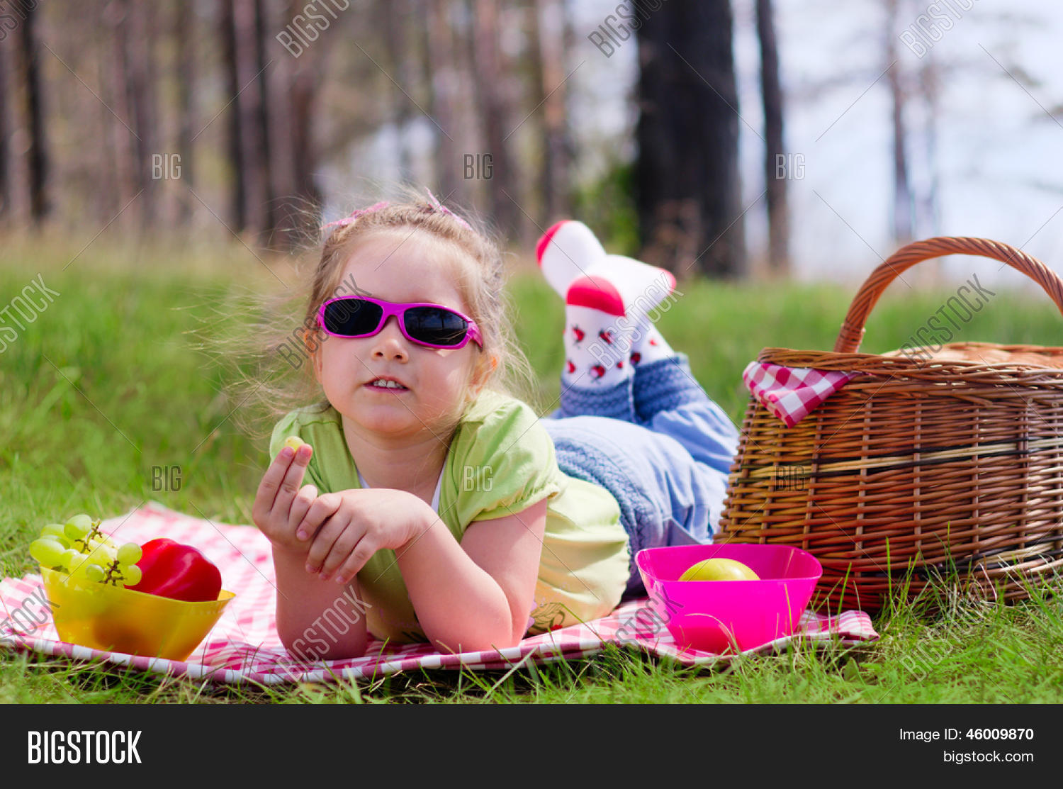 Little Girl Picnic Image & Photo (Free Trial) Bigstock