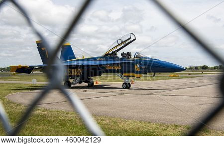 Farmingdale, New York, Usa - 26 May 2022: Looking Through A Fence At Us Navy Blue Angels Jet With It