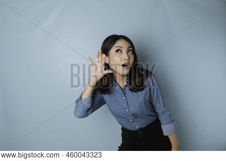 Amazed Curious Bride Young Woman Wearing A Blue Shirt Trying To Hear You Overhear Listening Intently