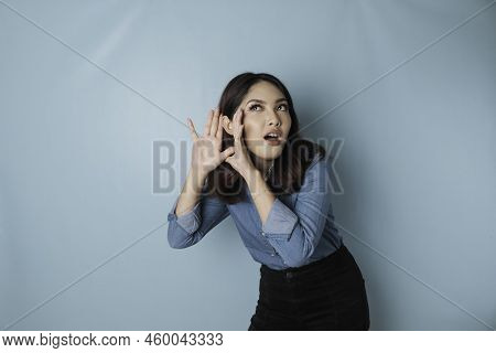 Amazed Curious Bride Young Woman Wearing A Blue Shirt Trying To Hear You Overhear Listening Intently
