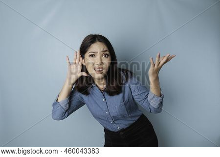 Amazed Curious Bride Young Woman Wearing A Blue Shirt Trying To Hear You Overhear Listening Intently