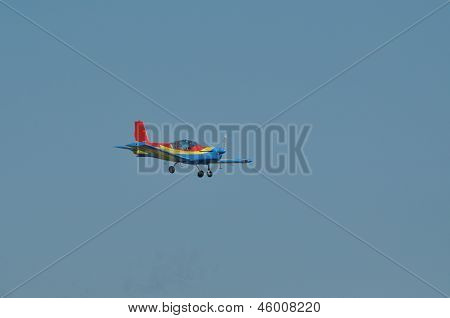 Dodatkowe 300 samoloty lecące podczas air show