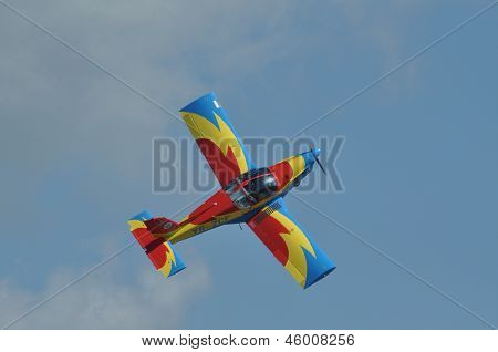 Dodatkowe 300 samoloty lecące podczas air show
