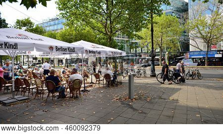 Berlin, Germany. 16 August 2022. A Bustling City, A Street Of A Great Metropolis.the Luxury Shopping
