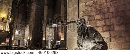Barcelona, Spain - Dec 29th 2019: Ignatius Of Loyola Statue At Gothic Basilica Of Santa Maria Del Ma