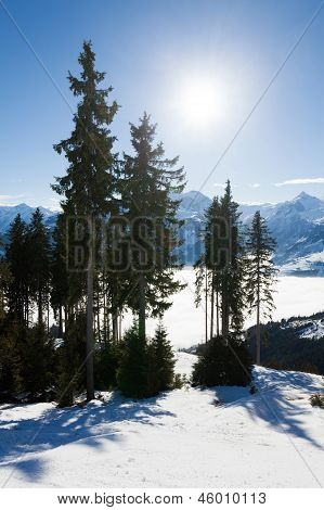 Winter mit Skipisten von Kaprun Resort