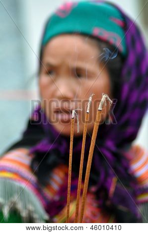 Vietnamských venkovských lidí na místním trhu v Bac Ha, Sa Pa, Vietnam