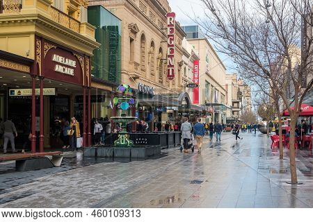 Adelaide, South Australia - August 10, 2019: Iconic Adelaide Arcade Fountain Viewed Along The Rundle