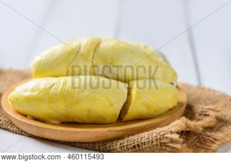 Long Laplae Durian On  Wood Plate,it Is The Most Expensive And Most Delicious Of All Durians. Rare D