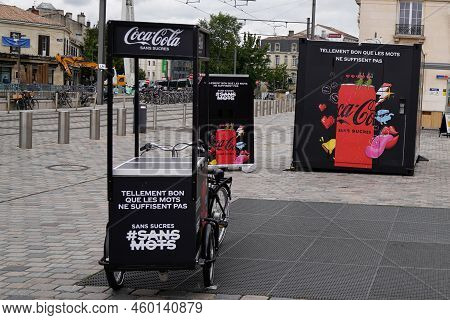 Bordeaux , Aquitaine  France - 07 28 2022 : Coca Cola Sign Logo And Brand Text Sans Sucre On Event C