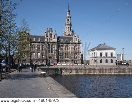 Antwerp, Belgium, April 17, 2022, People Walking At The Bonaparte Dock On The Tavenierskaai In Antwe