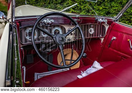 Highlands, Nc - June 10, 2022: High Perspective Interior Detail View Of A 1936 Auburn 852 2 Door Cab