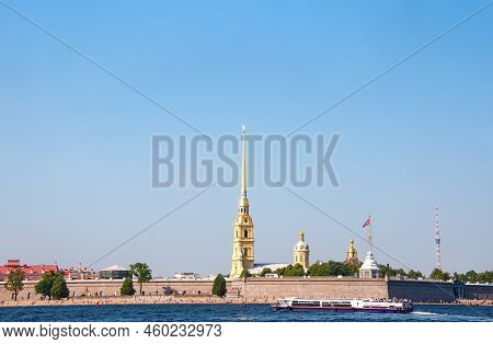 St. Petersburg, Russia - August 15 , 2022: Peter And Paul Fortress On Zayachy Island. . High Quality