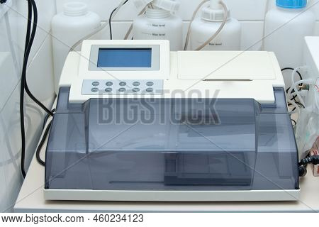 Hospital Laboratories, Automatic Biochemical Analyzer, Laboratory Concept, Macro
