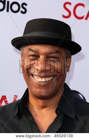 LOS ANGELES - 16 mai : Joe Morton arrive à 