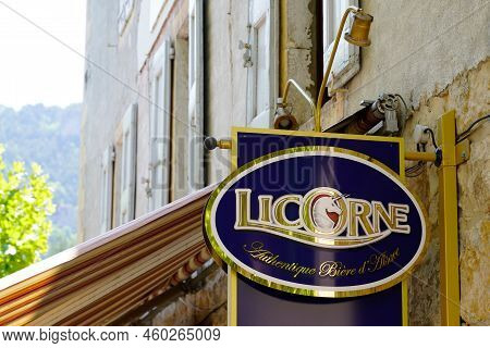 Bordeaux , Aquitaine  France - 08 20 2022 : Licorne Unicorn Beer Text Brand And Logo Sign On Bar Bee