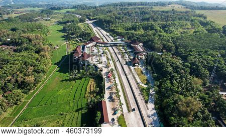 Aerial View Of Parking Space Provided In The Rest Area Of Pendopo 456 Salatiga. Semarang, Indonesia,