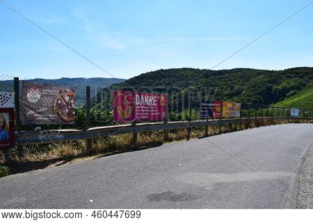 Dernau, Germany - 08 08 2022: Sign To Thank The Volunteers After The Flood Disaster