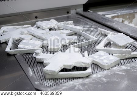 Detail Objects Printed On Powder 3d Printer And Covered White Polyamide Powder Close-up. Technology 