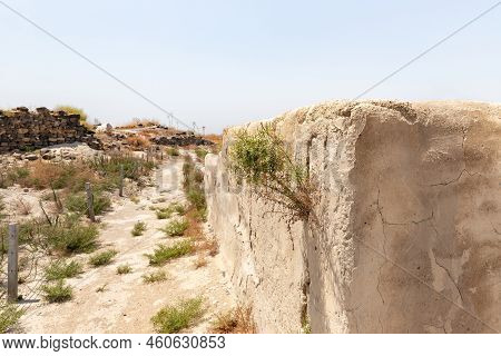 Beit Shean, Israel, August 06, 2022 : Partially Restored Ruins Of One Of The Cities Of The Decapolis