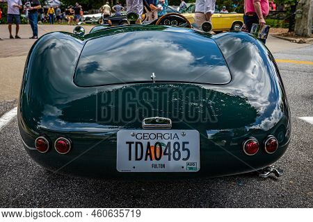 Highlands, Nc - June 11, 2022: High Perspective Rear View Of A 1950 Lester Mg T51 Sports Car At A Lo