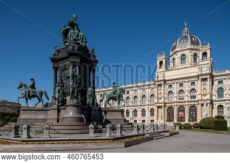 Vienna, Austria - April 7, 2021: The Museum Of Natural History And Monument Of Maria Theresia In Vie