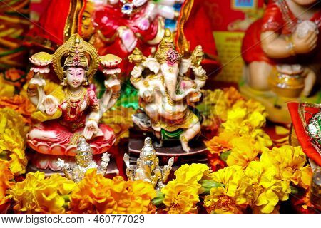 The Lord Ganesha And Goddess Laxmi - Hindu Religion And Indian Celebration Of Diwali Festival. Selec