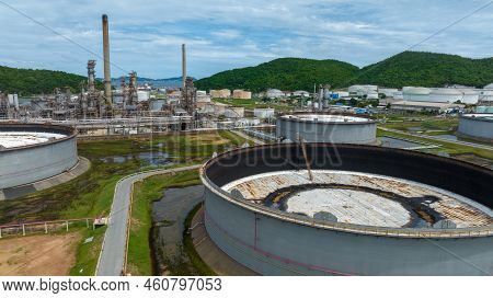 Oil Refinery Gas Chemical Equipment Prodiction Import Export Concept, Crude Oil Refinery Plant Steel