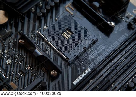 Enjoy Exceptional Performance With The Asus Tuf Gaming B450m Pro S Gaming Black Motherboard. August 