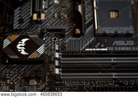 Enjoy Exceptional Performance With The Asus Tuf Gaming B450m Pro S Gaming Black Motherboard. August 