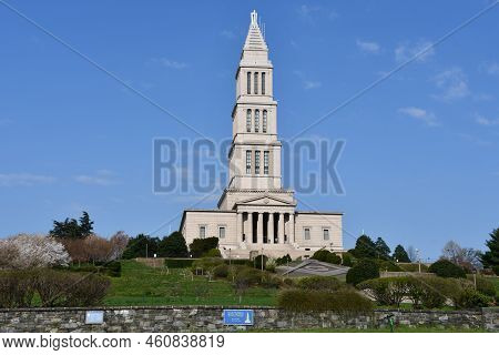 Alexandria Va - Apr 4: George Washington Masonic National Memorial In Washington Dc, As Seen On Apri