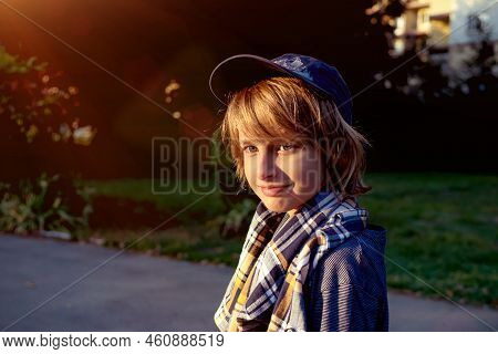 Teenger Blonde Boy Outdoor Park Lifestyle Portrait
