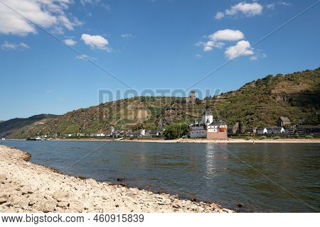 Kaub, Germany - August 13, 2022: Drought In Germany, Low Water On Rhine River On August 13, 2022 In 