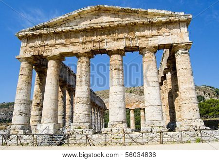Ancient temple of Segesta in the valley