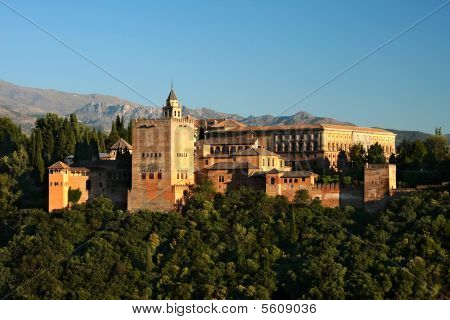Alhambra på sunset Granada Spanien
