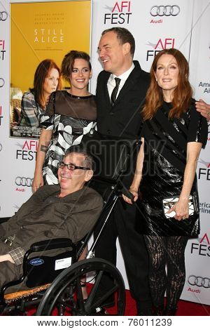 LOS ANGELES - NOV 12:  Kristen Stewart, Richard Glatzer, Wash Westmoreland, Julianne Moore at the 