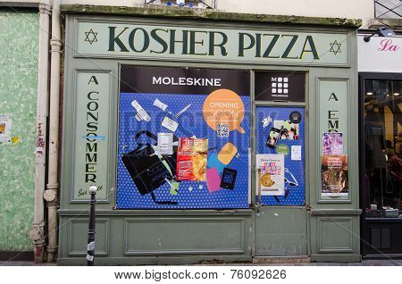 Kosher pizza restaurant in Paris