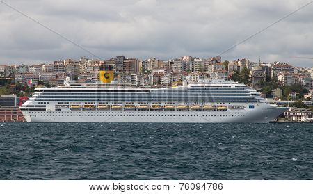 Cruise Ship