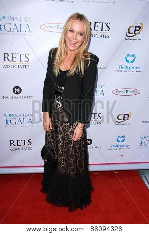 LOS ANGELES - MAR 18:  Becki Newton at the Norma Jean Gala at the Taglyan Complex on March 18, 2015 in Los Angeles, CA
