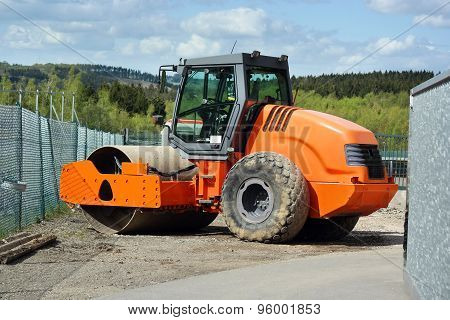 Road roller