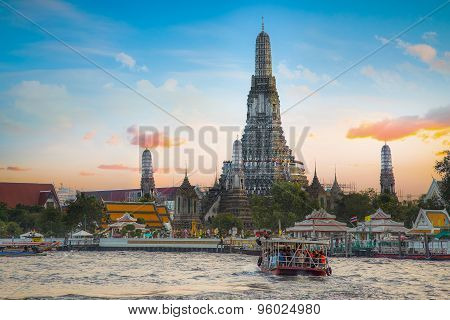 Wat Arun - Temple of Dawn in Bangkok, Thailand