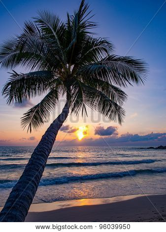 Sea sunrise in Chaweng beach Koh Samui island, Thailand.