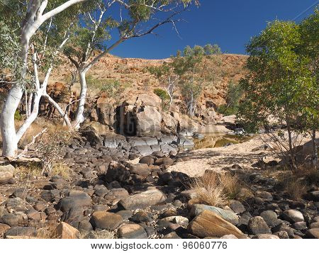 Water hole along the Rmiston Pound rim walk