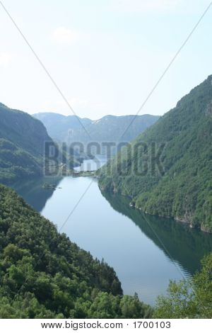 Fiordos noruegos