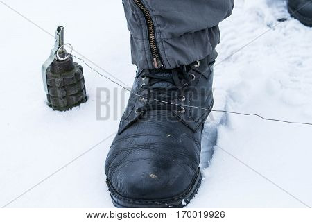 The shoe comes on antipersonnel fragmentation mine