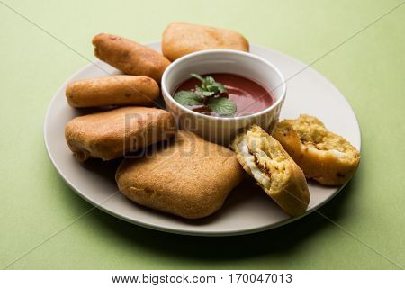 punjabi Paneer Pakoda or pakora or vada, made from gram flour and cottage cheese