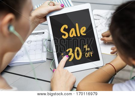 Discount Promotion Clearance Commercial Deal Concept