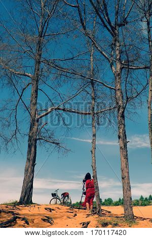Woman Traveling Alone, Enjoy The Trip In Summetime
