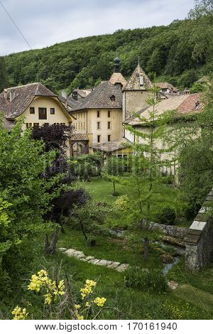 General vieuw of the mountain village of Romainmotier-Envy - Switzerland