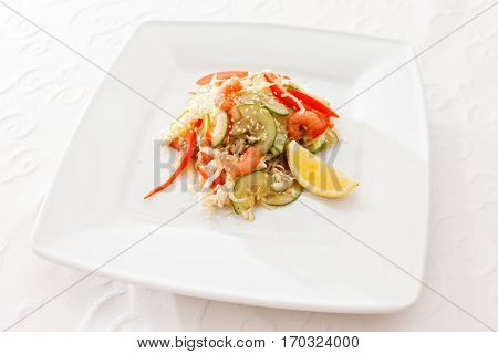 salad with chicken